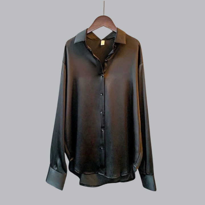 Elegant blouse in high-quality satin