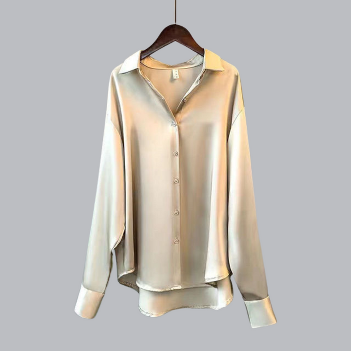 Elegant blouse in high-quality satin