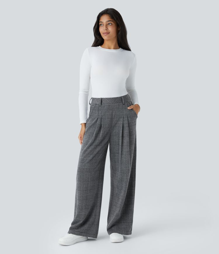 High-waisted casual trousers with side pockets