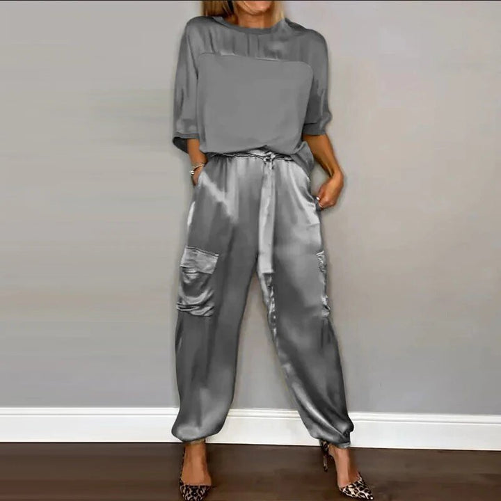 Casual Ladies' Outfit