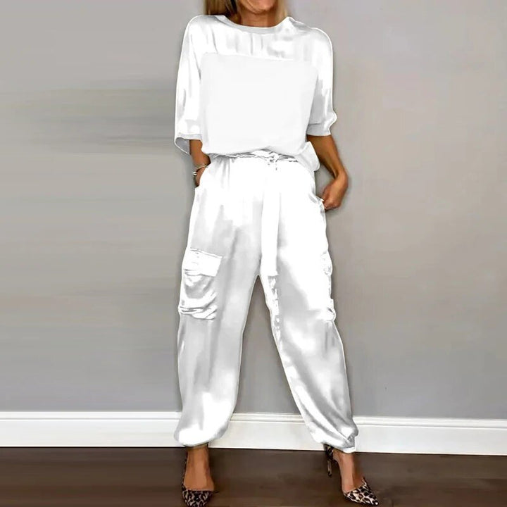 Casual Ladies' Outfit